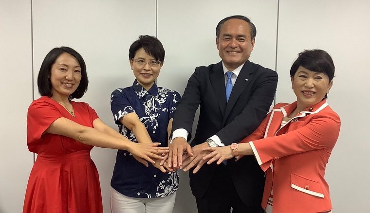 福島瑞穂「社民党の女性候補は7割を超えた。おっさん政治をやめさせよう！」男性が２人しか集まらなかっただけなのに物は言いようだな