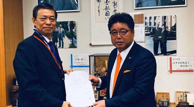 維新・下地ミキオ「安室ちゃん作詞作曲で火災現場でライブを行い世界に中継する」首里城早期再建の提言に批判殺到！