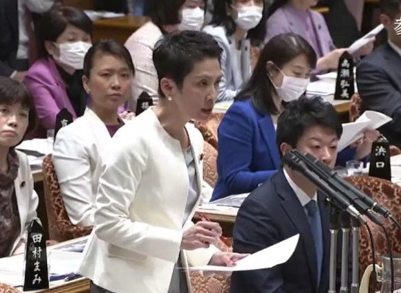 蓮舫「19歳未満の罹患率は低い！なんで小中高休校なんだ！」→米中チーム「子供の感染のしやすさは大人と同じ」